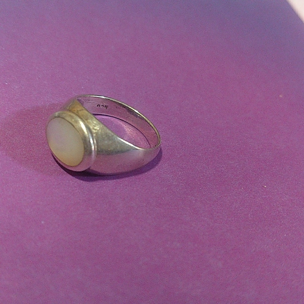 Vintage sterling silver ring